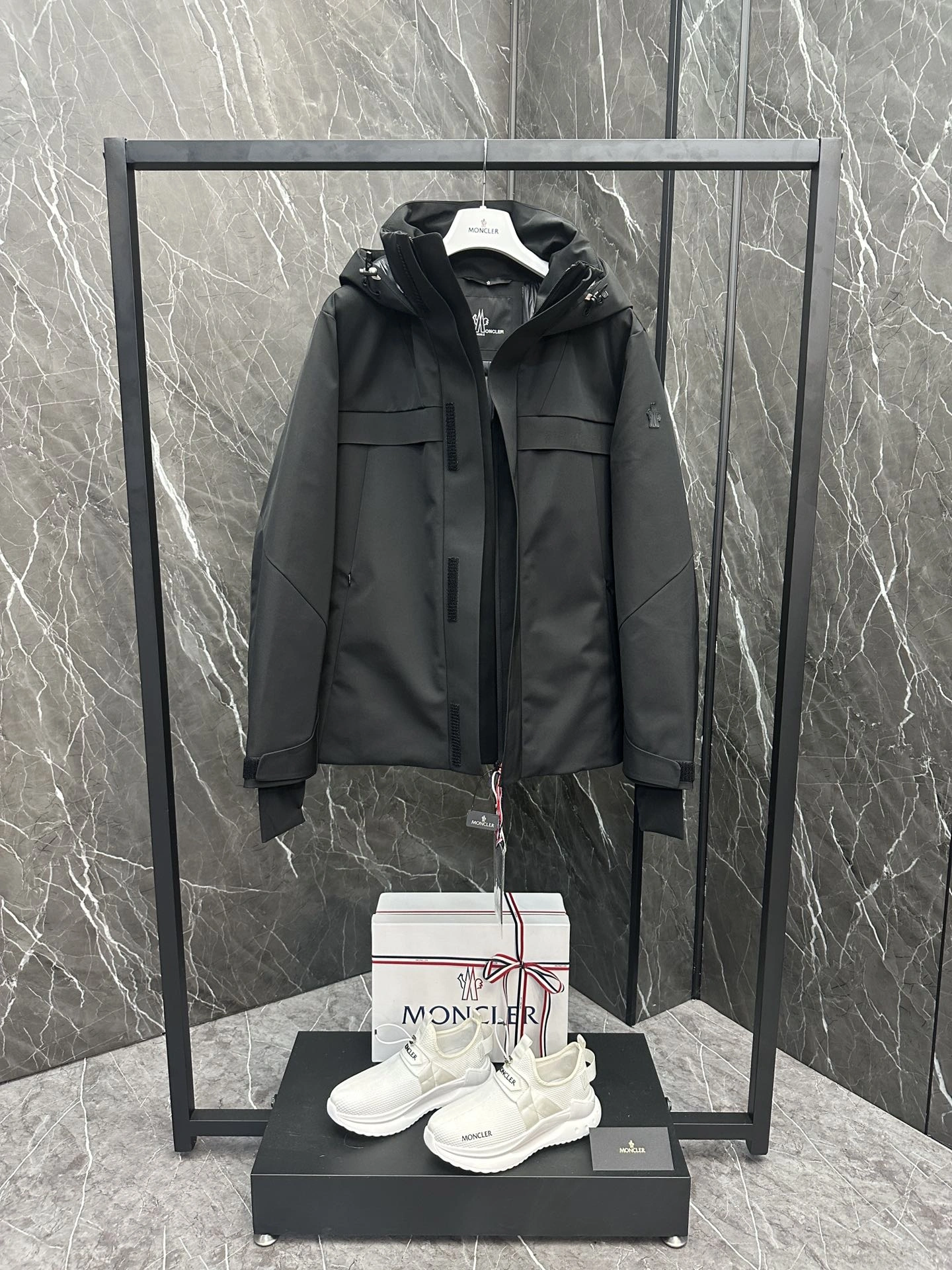 Effortless Moncler Down Jackets 145719