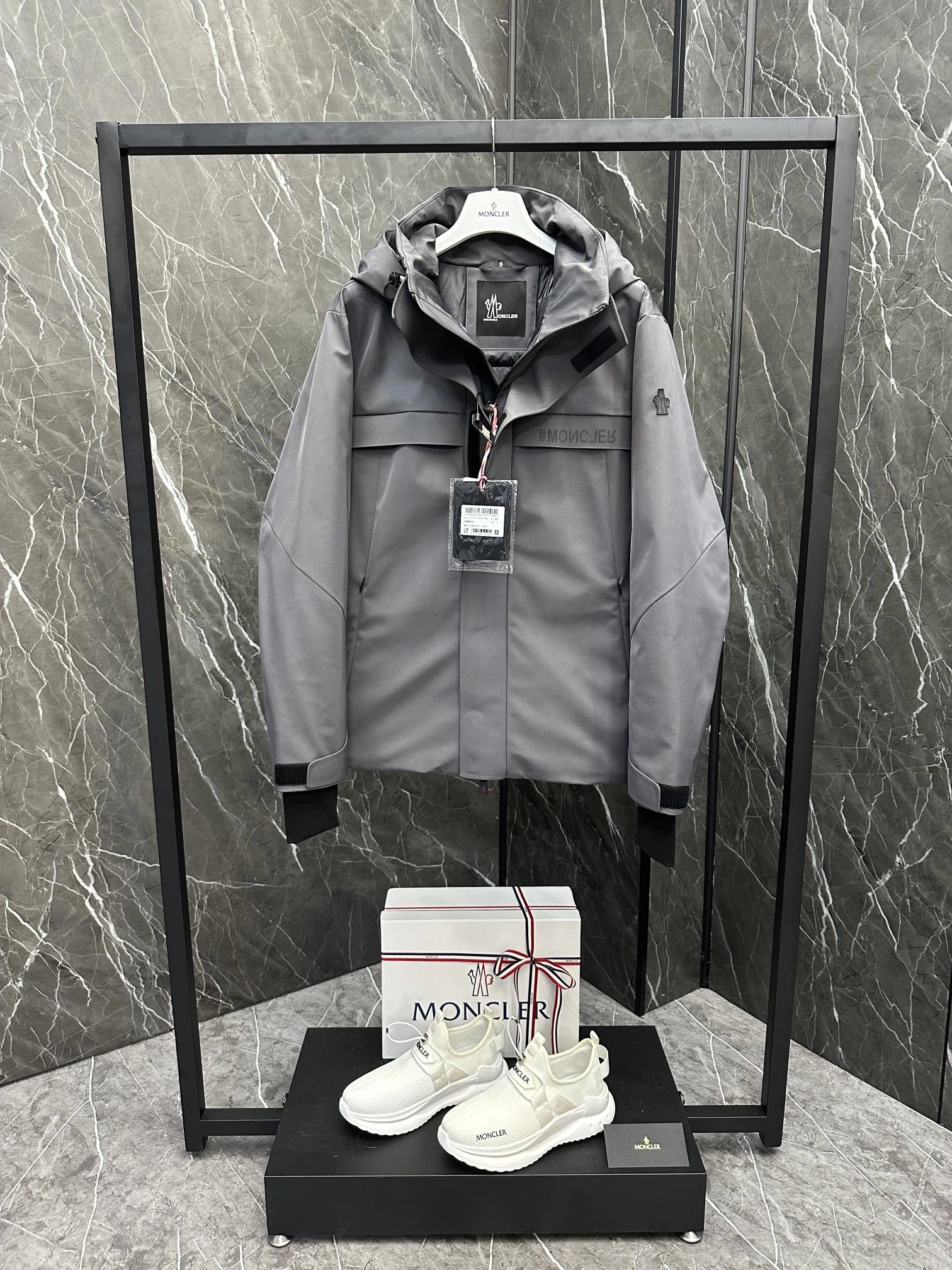 Moncler Down Jackets FastDry 145716