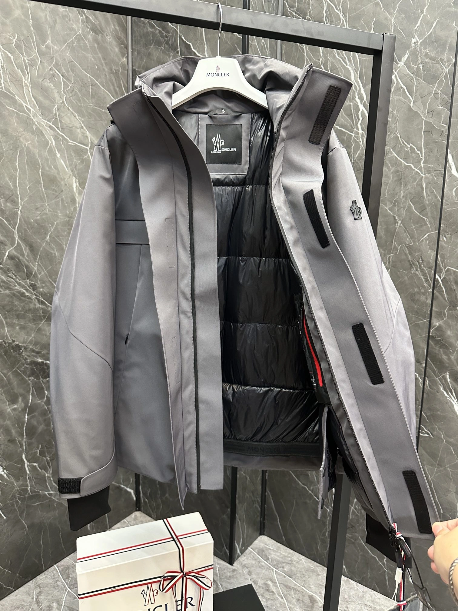 Moncler Down Jackets FastDry 145716