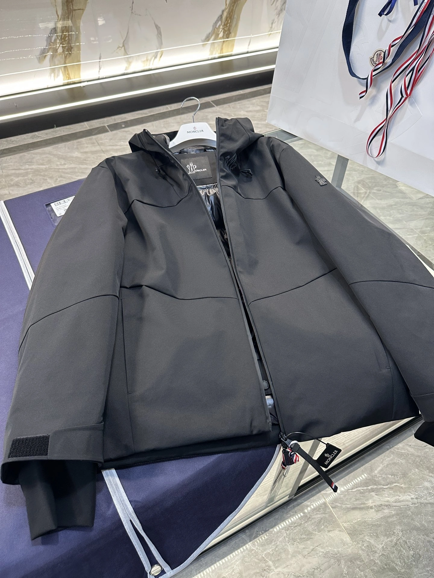 Breathable Moncler Down Jackets 145700