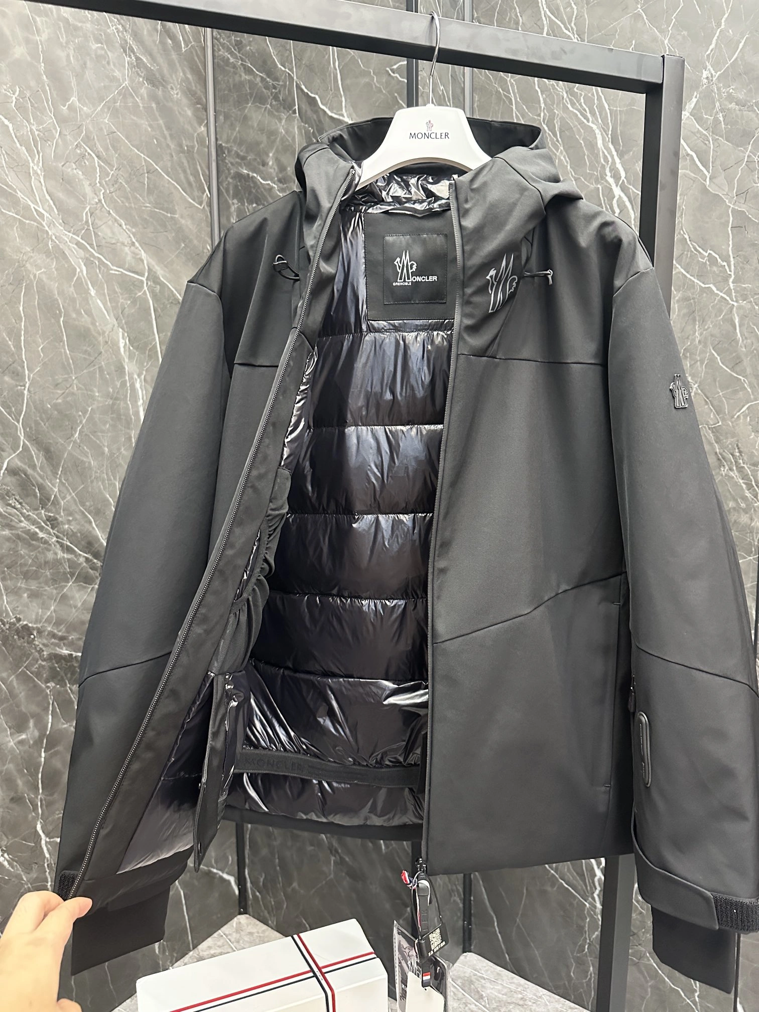 Moncler Down Jackets WrinkleFree 145703