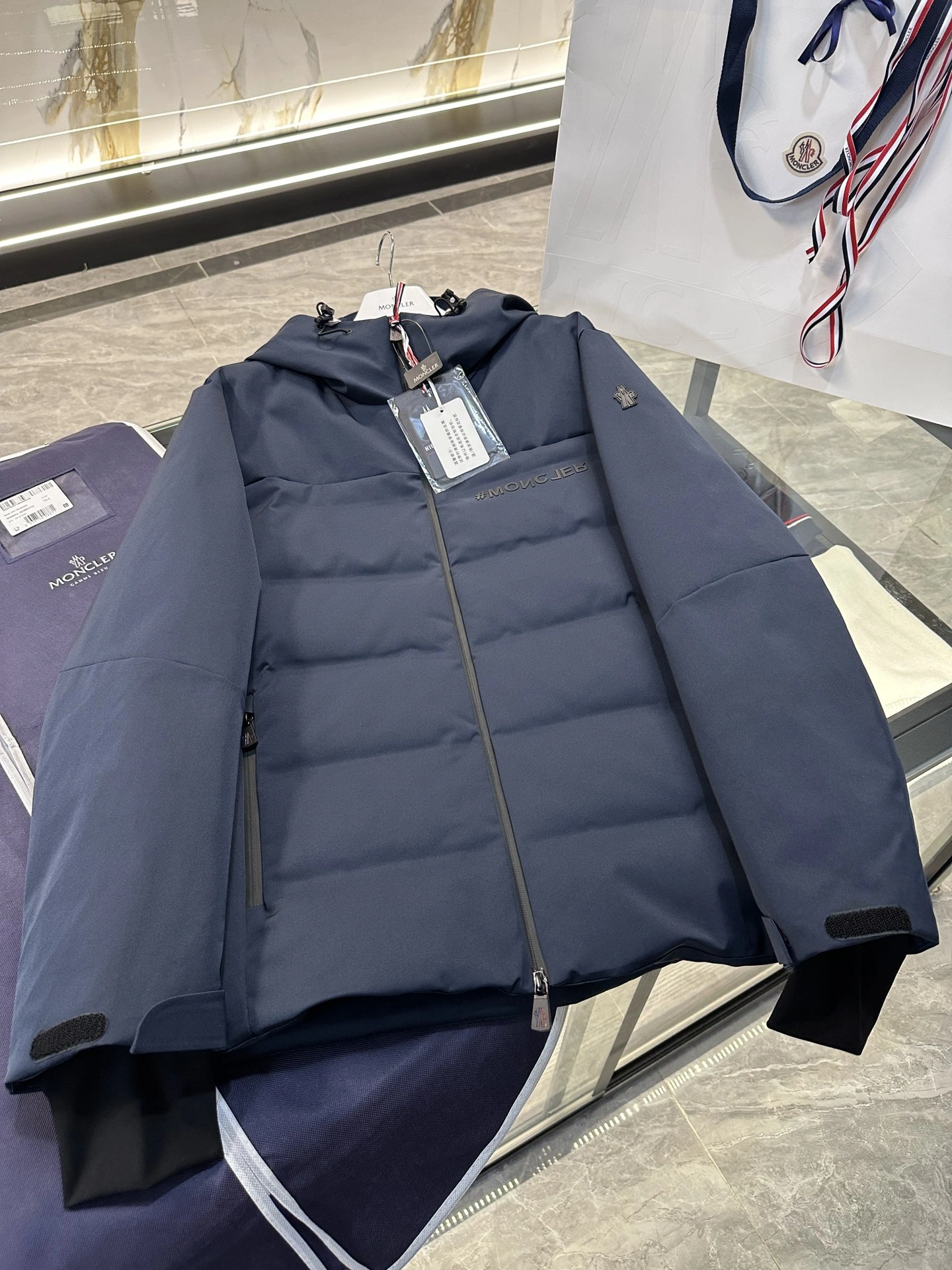 Moncler Down Jackets Fashionable 145702