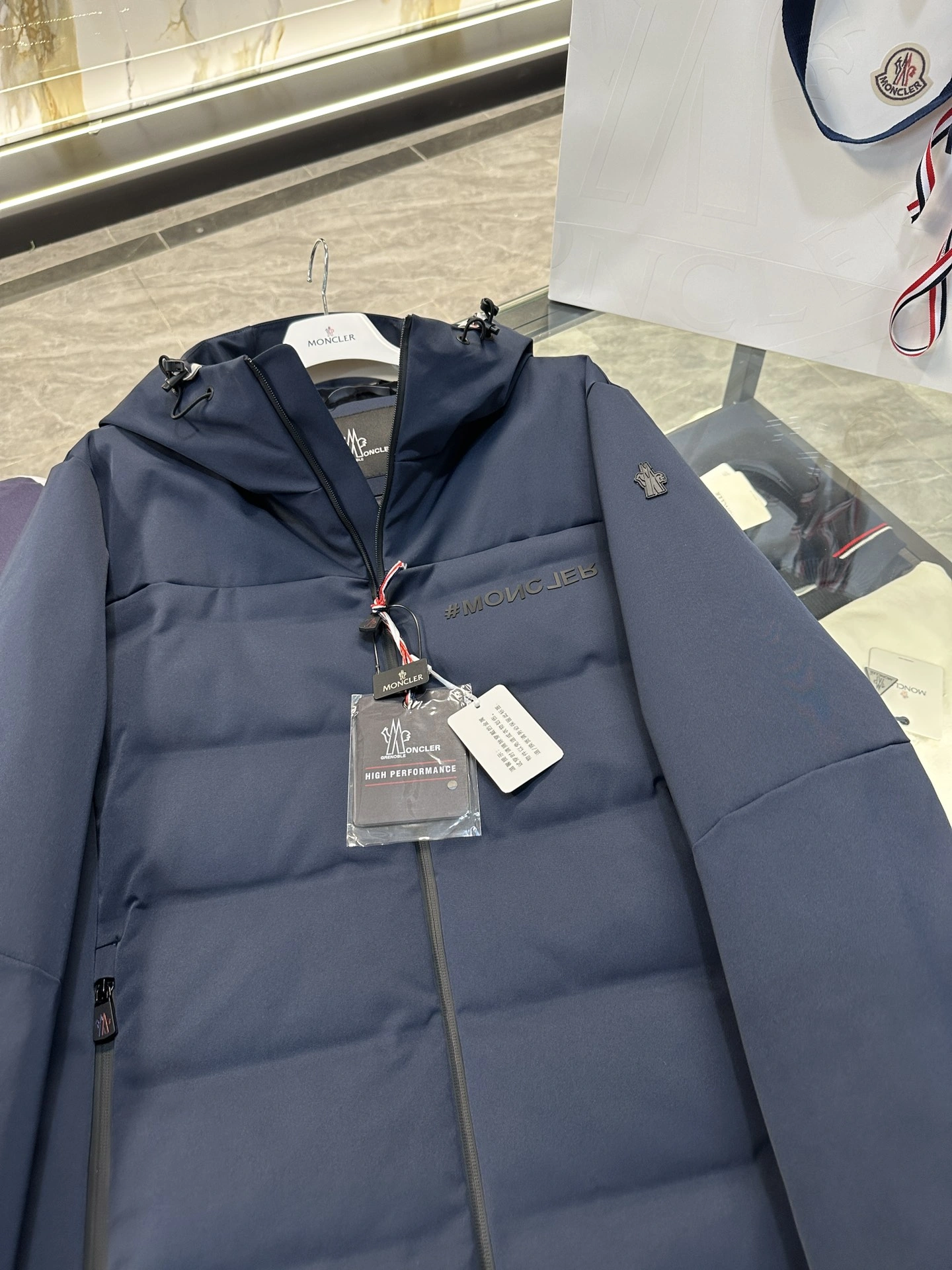 Moncler Down Jackets Fashionable 145702