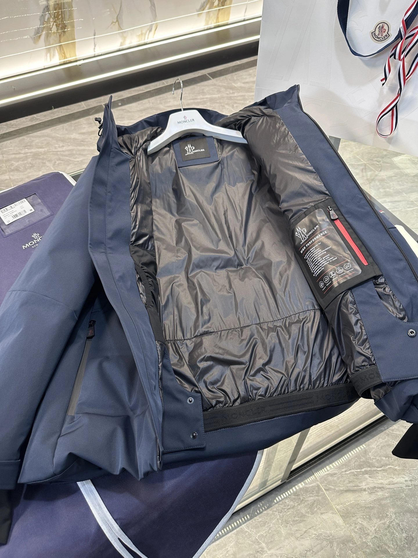 Moncler Down Jackets Fashionable 145702