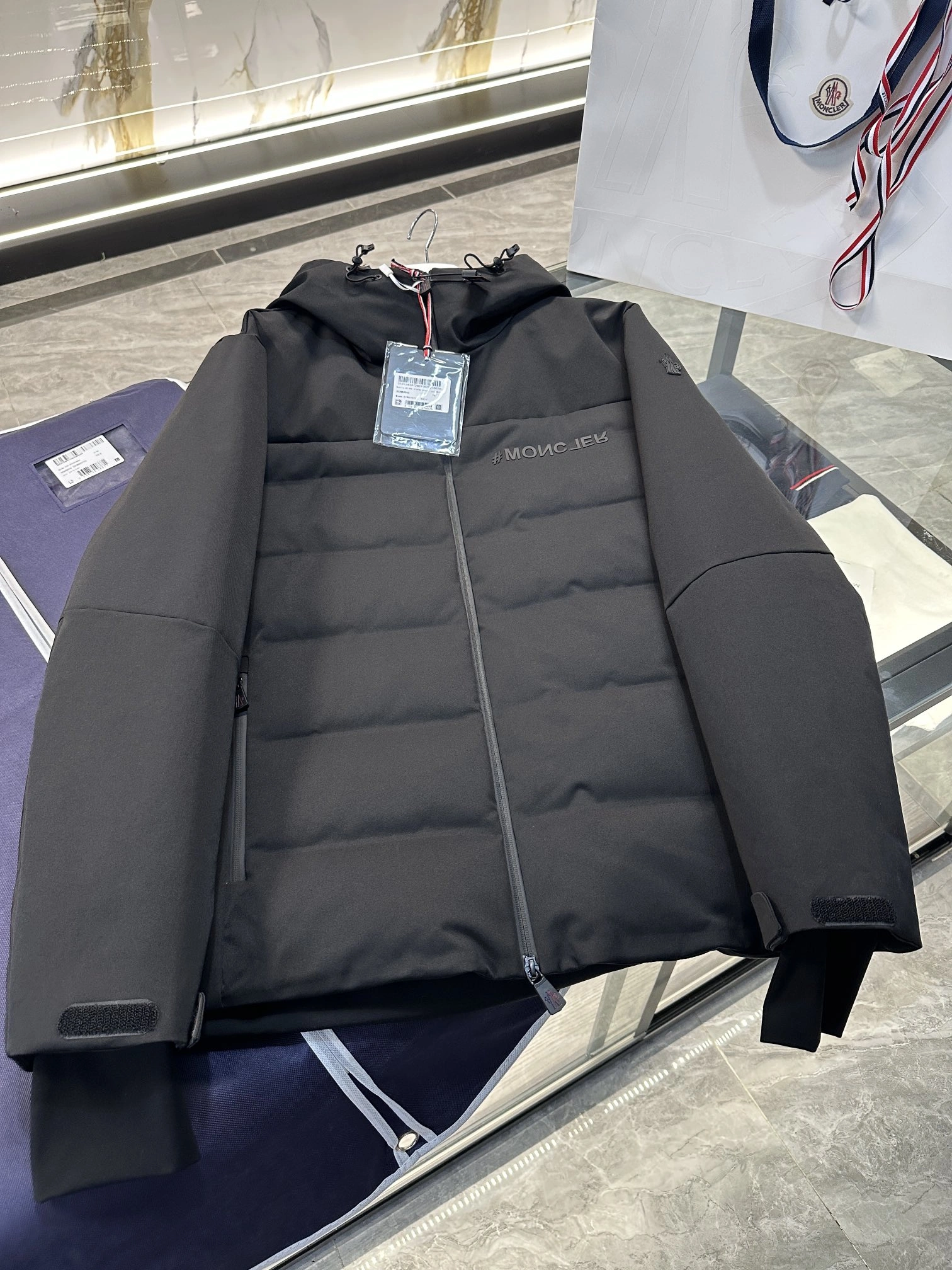MultiPurpose Moncler Down Jackets 145705