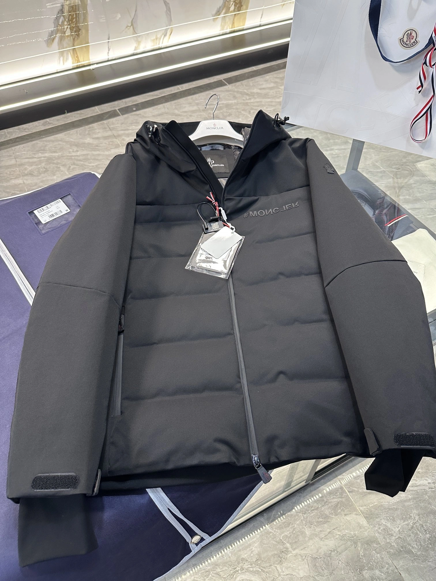 MultiPurpose Moncler Down Jackets 145705