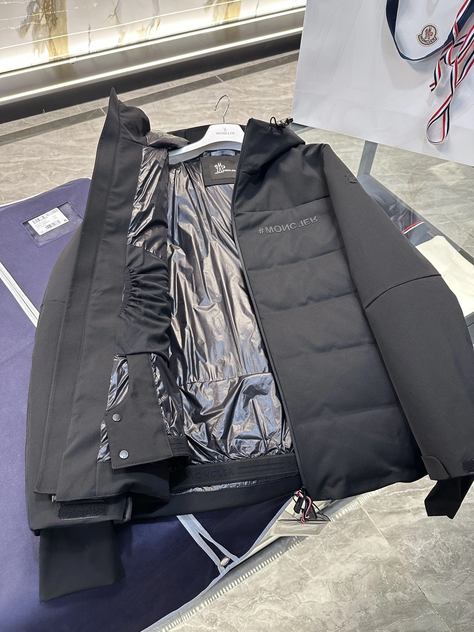 MultiPurpose Moncler Down Jackets 145705