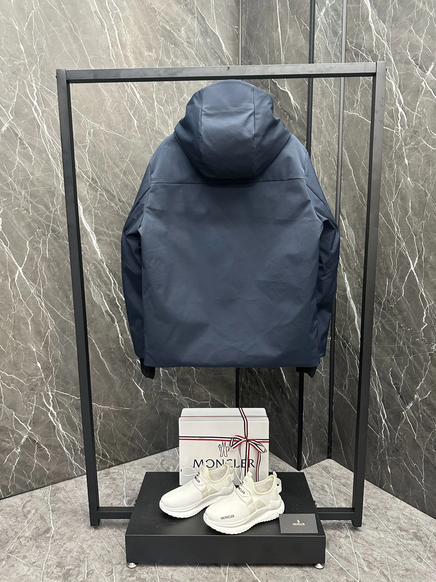 Moncler Down Jackets Bright 145708