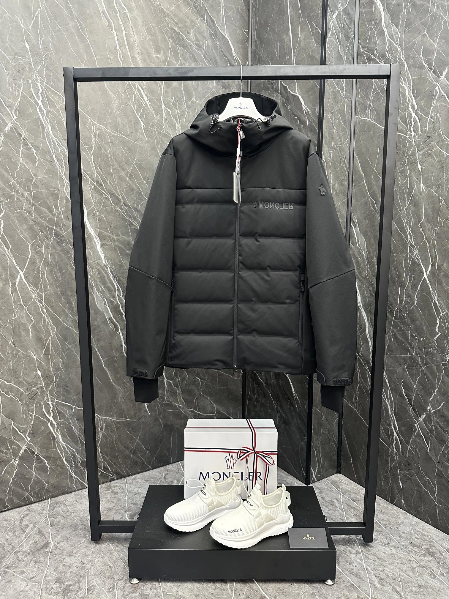 StreetReady Moncler Down Jackets 145721