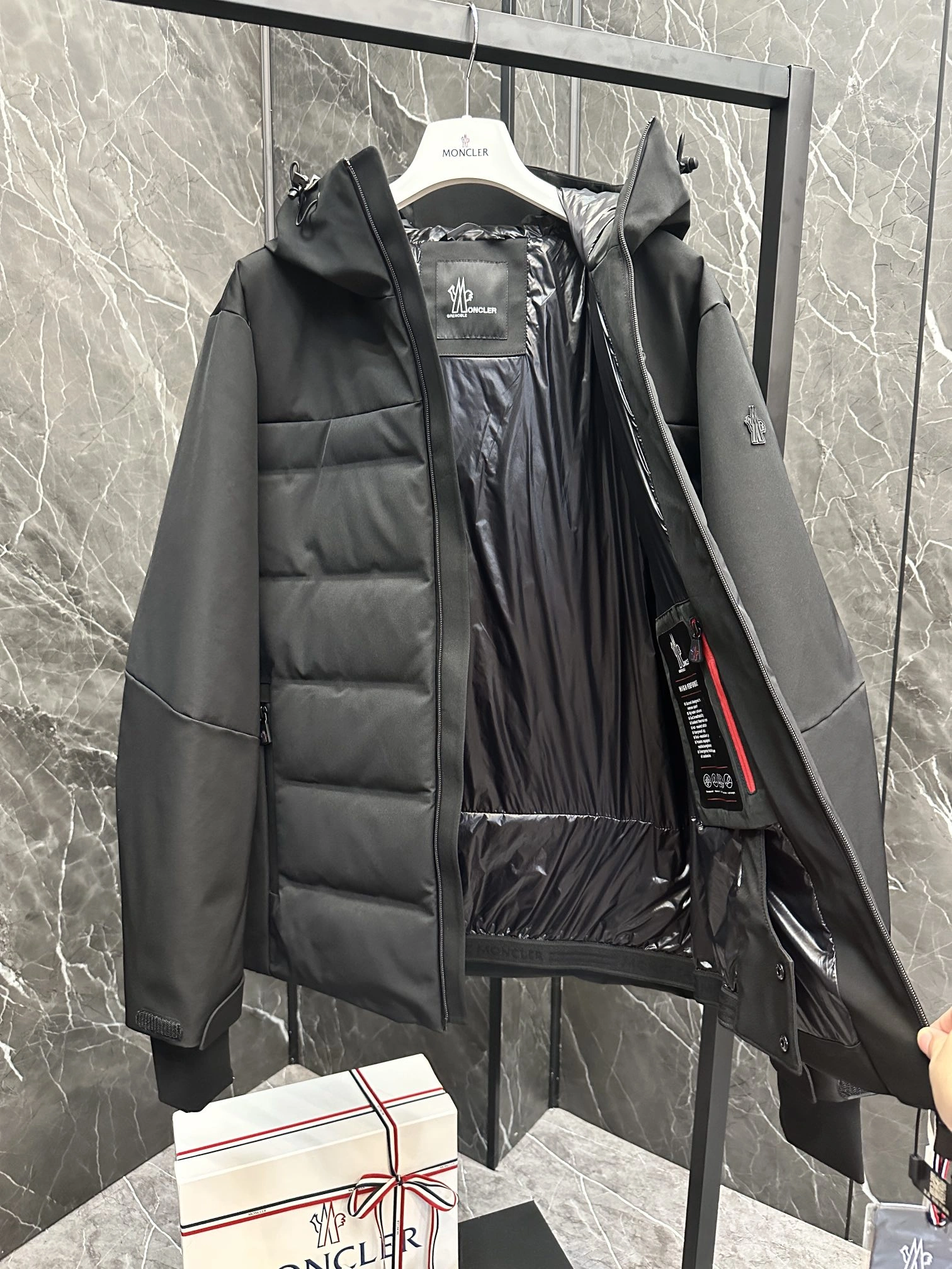 StreetReady Moncler Down Jackets 145721