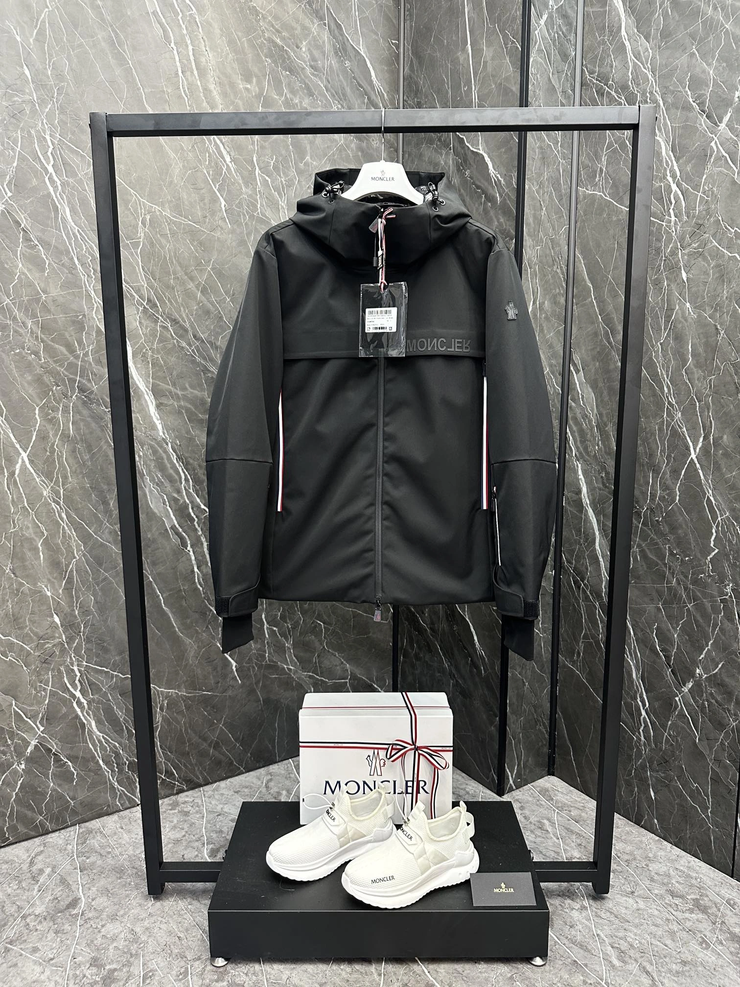 Moncler Down Jackets Casual 145711