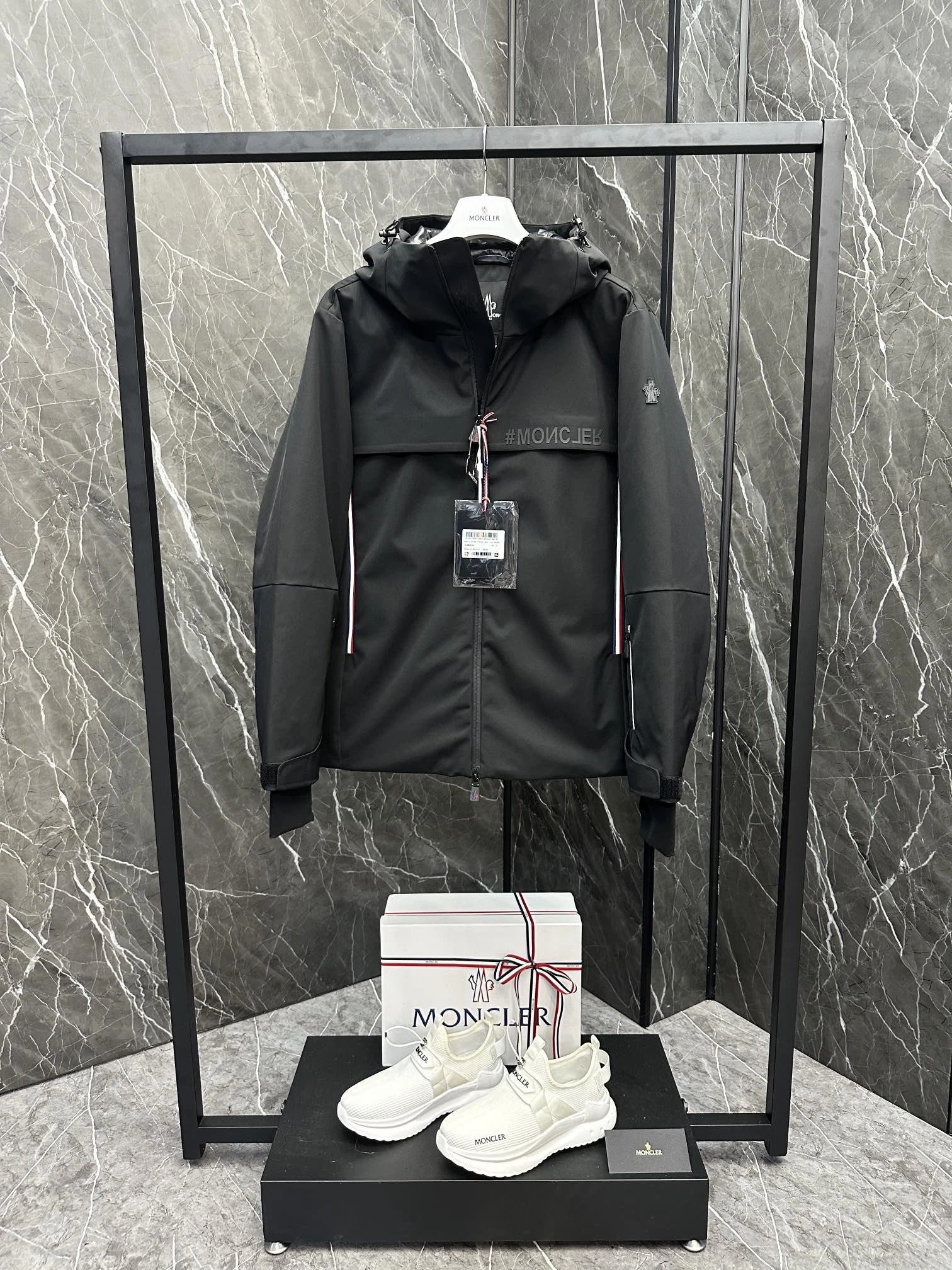 Moncler Down Jackets Casual 145711