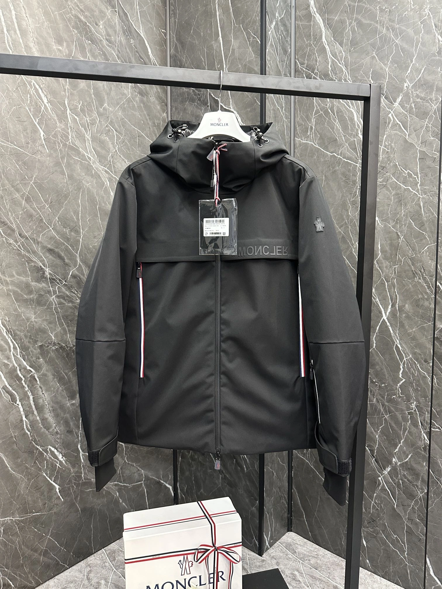 Moncler Down Jackets Casual 145711