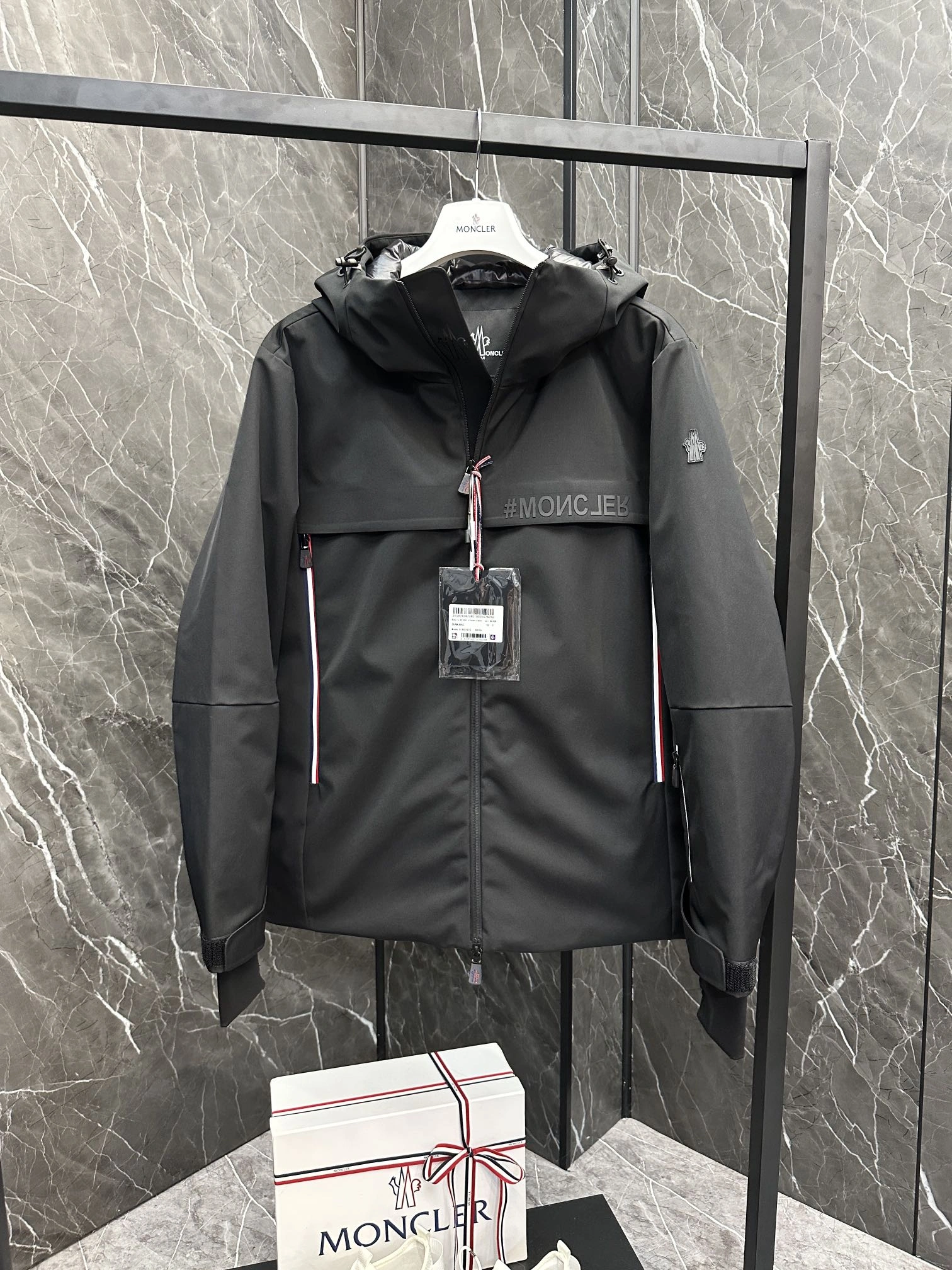 Moncler Down Jackets Casual 145711