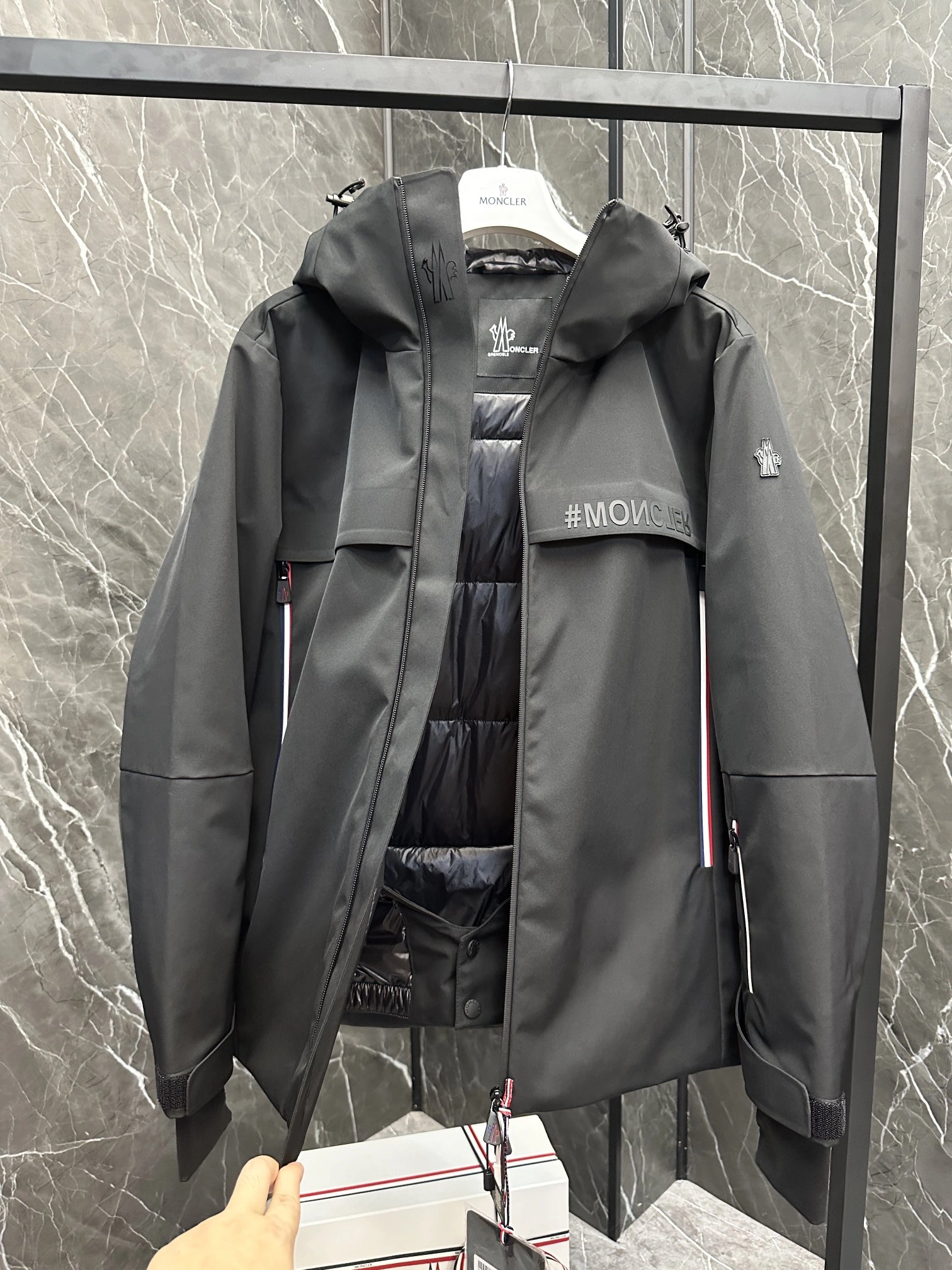 Moncler Down Jackets Casual 145711