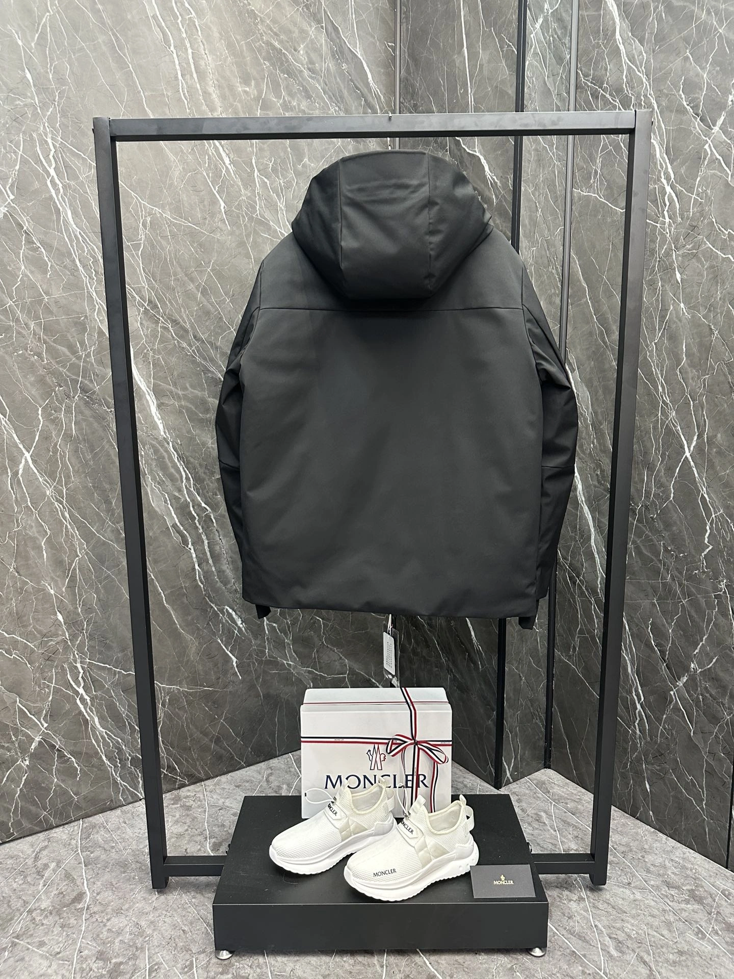 Moncler Down Jackets Casual 145711