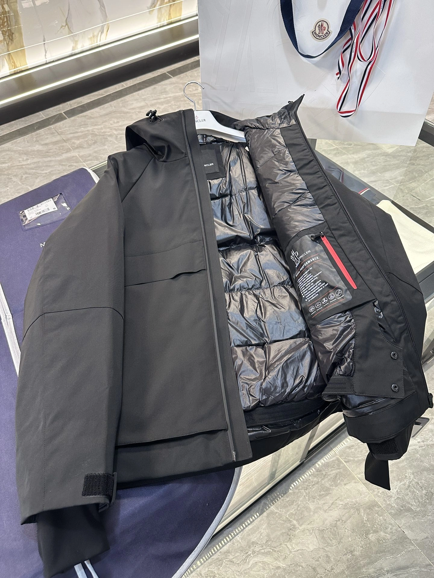 OdorResistant Moncler Down Jackets 145691