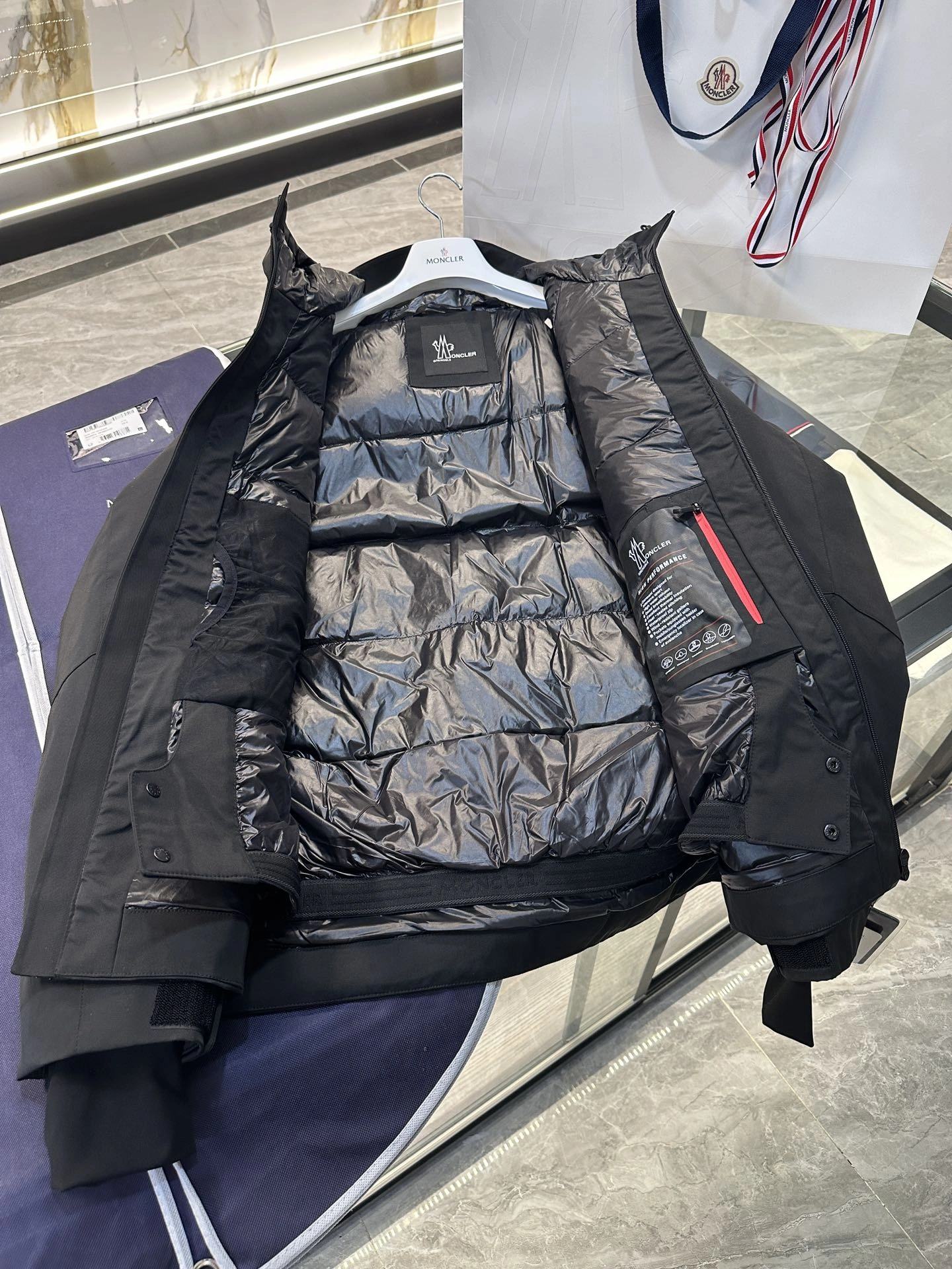 OdorResistant Moncler Down Jackets 145691
