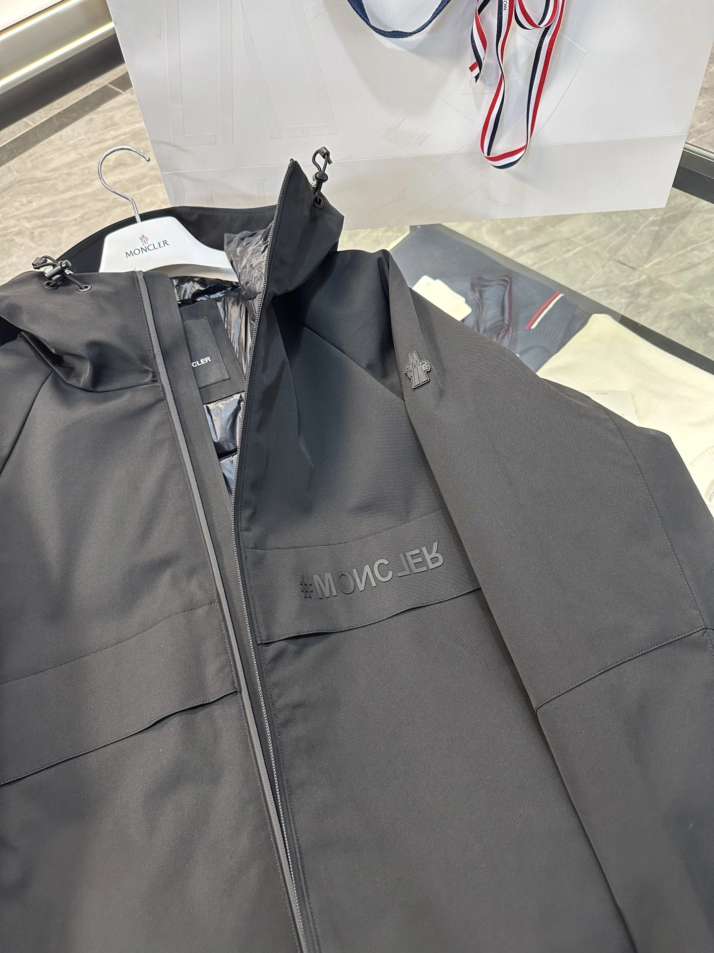 OdorResistant Moncler Down Jackets 145691