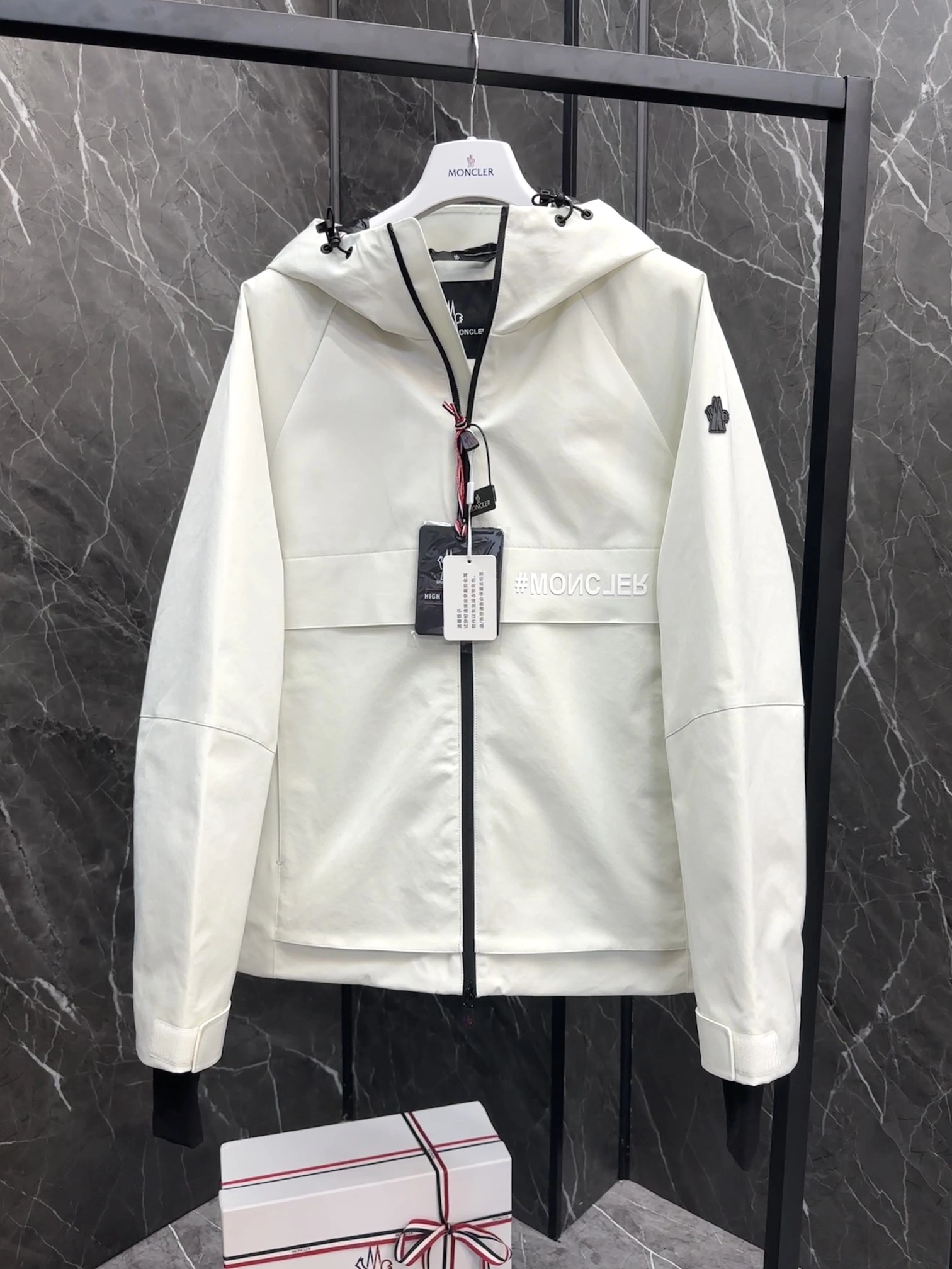 Functional Moncler Down Jackets 145694