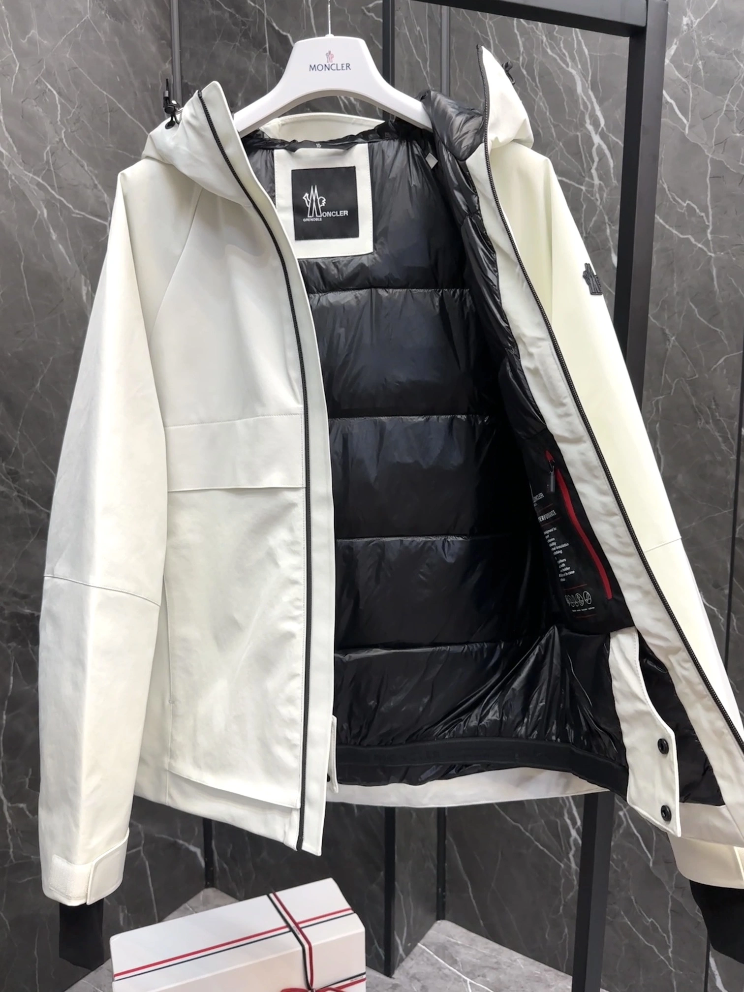 Functional Moncler Down Jackets 145694