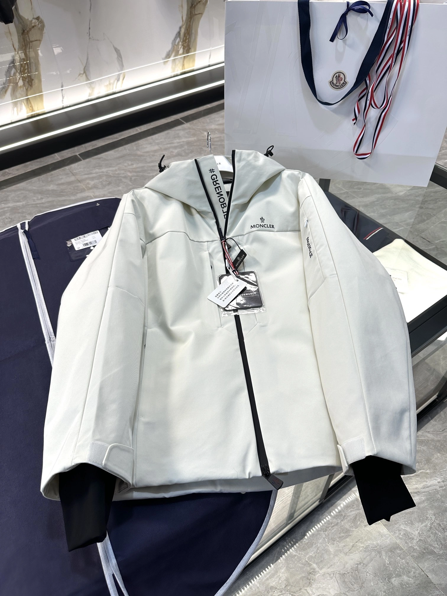 Moncler Down Jackets Breathable 145699