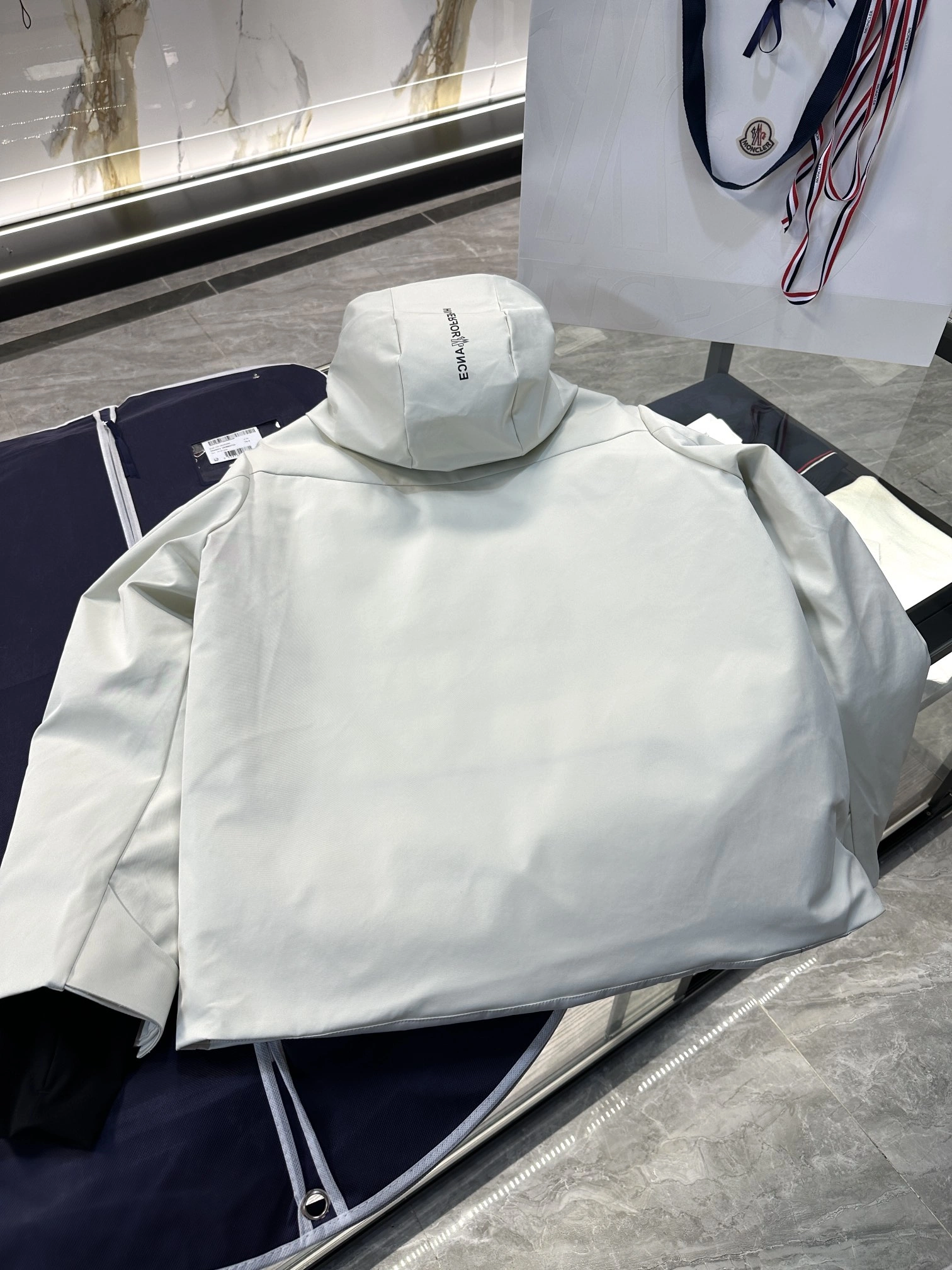 Moncler Down Jackets Breathable 145699