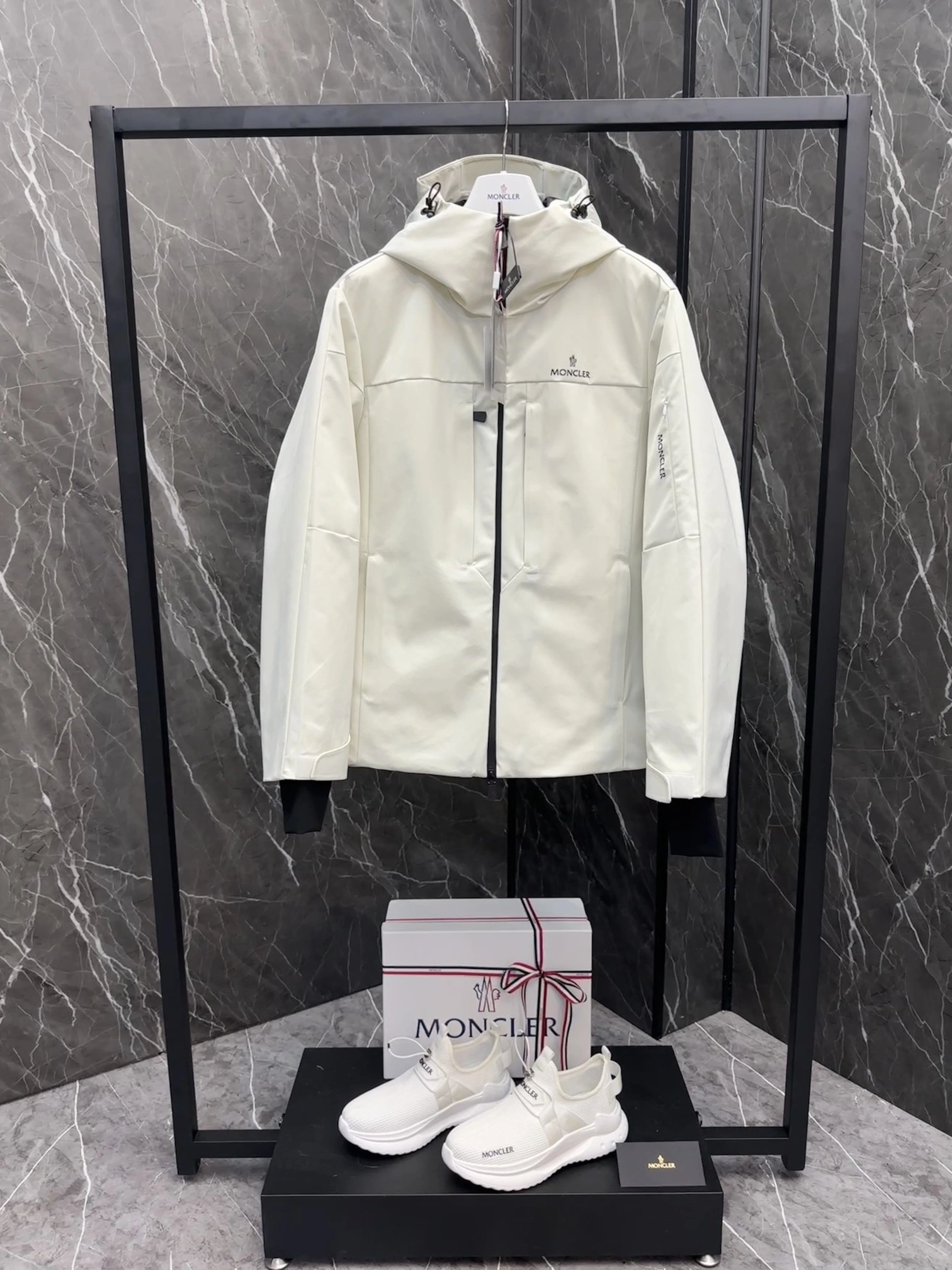 Moncler Down Jackets Lightweight 145689