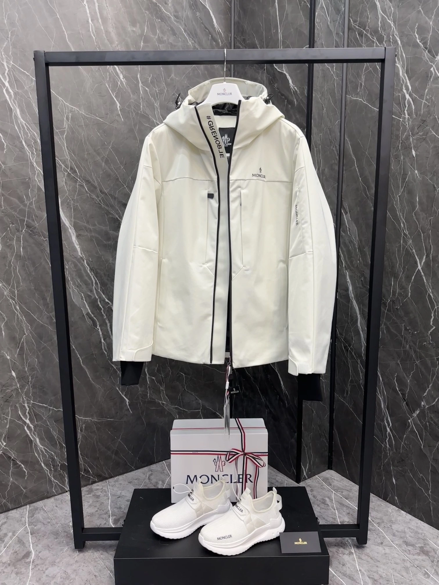 Moncler Down Jackets Lightweight 145689