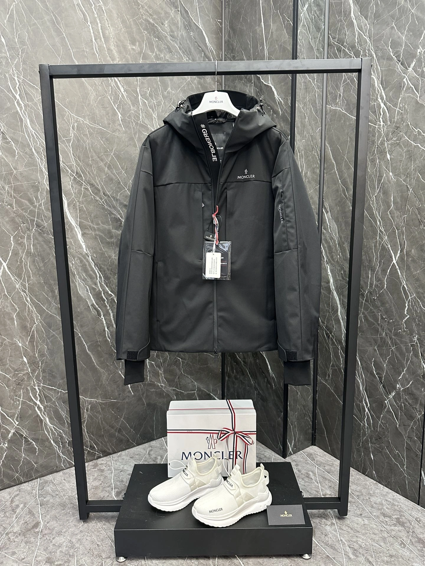 GoAnywhere Moncler Down Jackets 145688