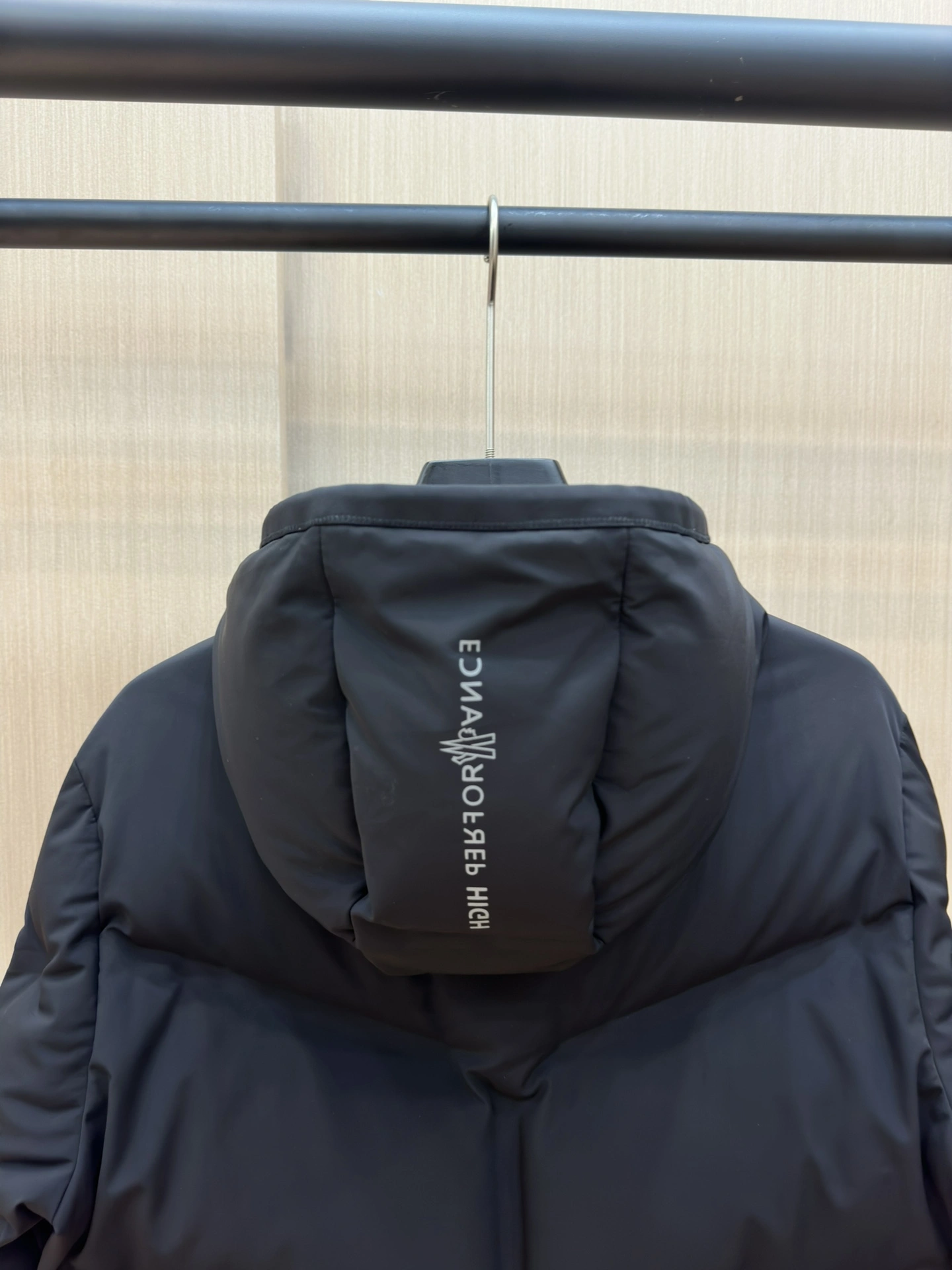 WaterResistant Moncler Down Jackets 145685