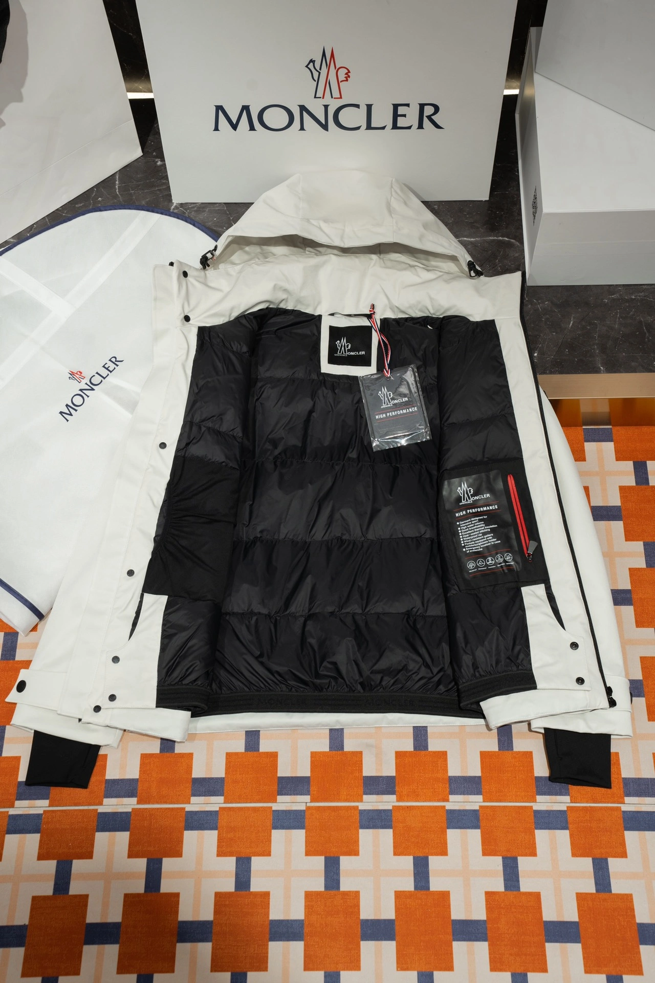 Moncler Down Jackets Functional 145676