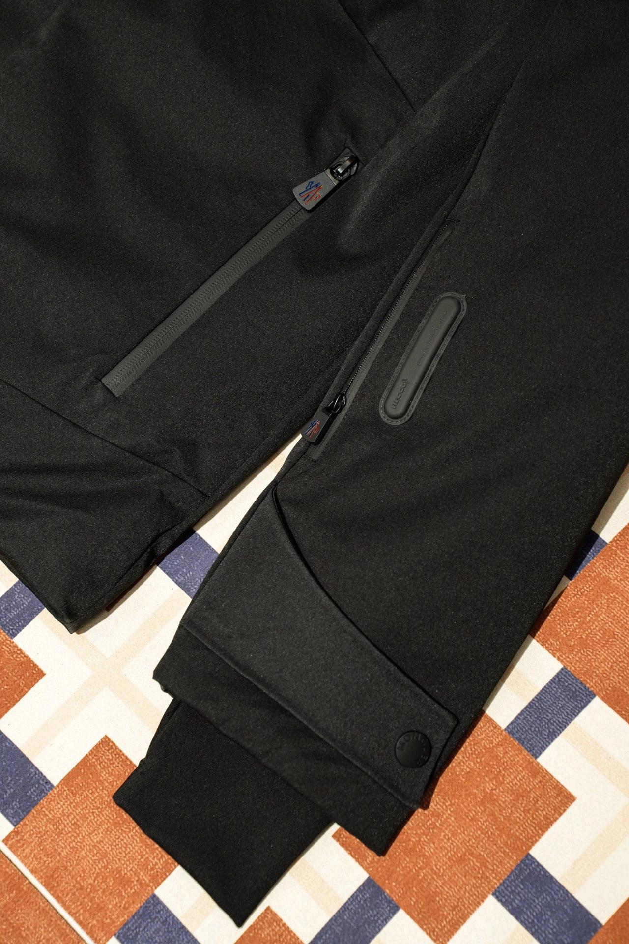 Comfortable Moncler Down Jackets 145678