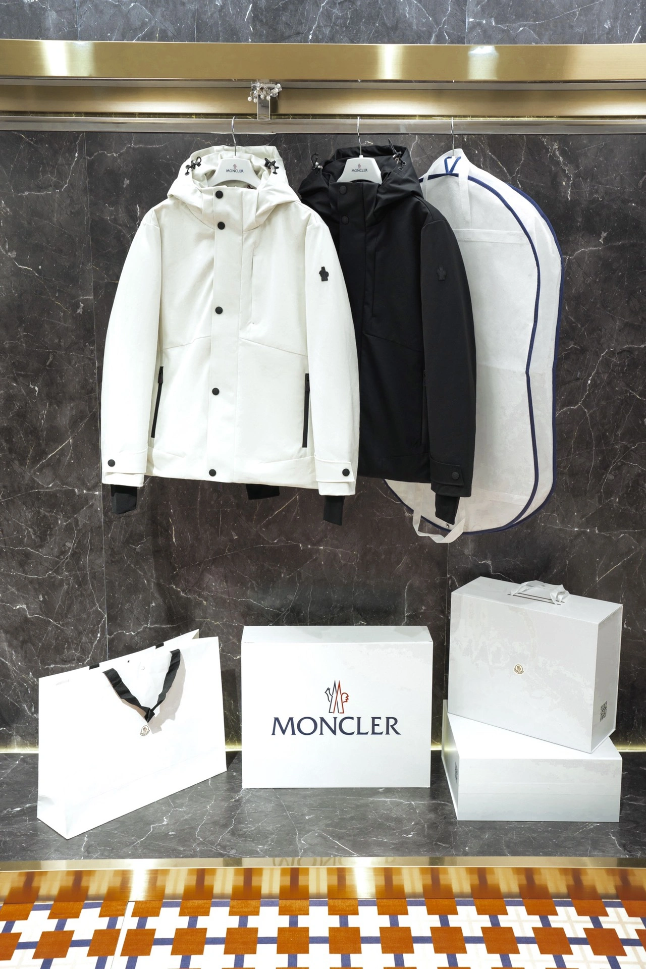 Comfortable Moncler Down Jackets 145678