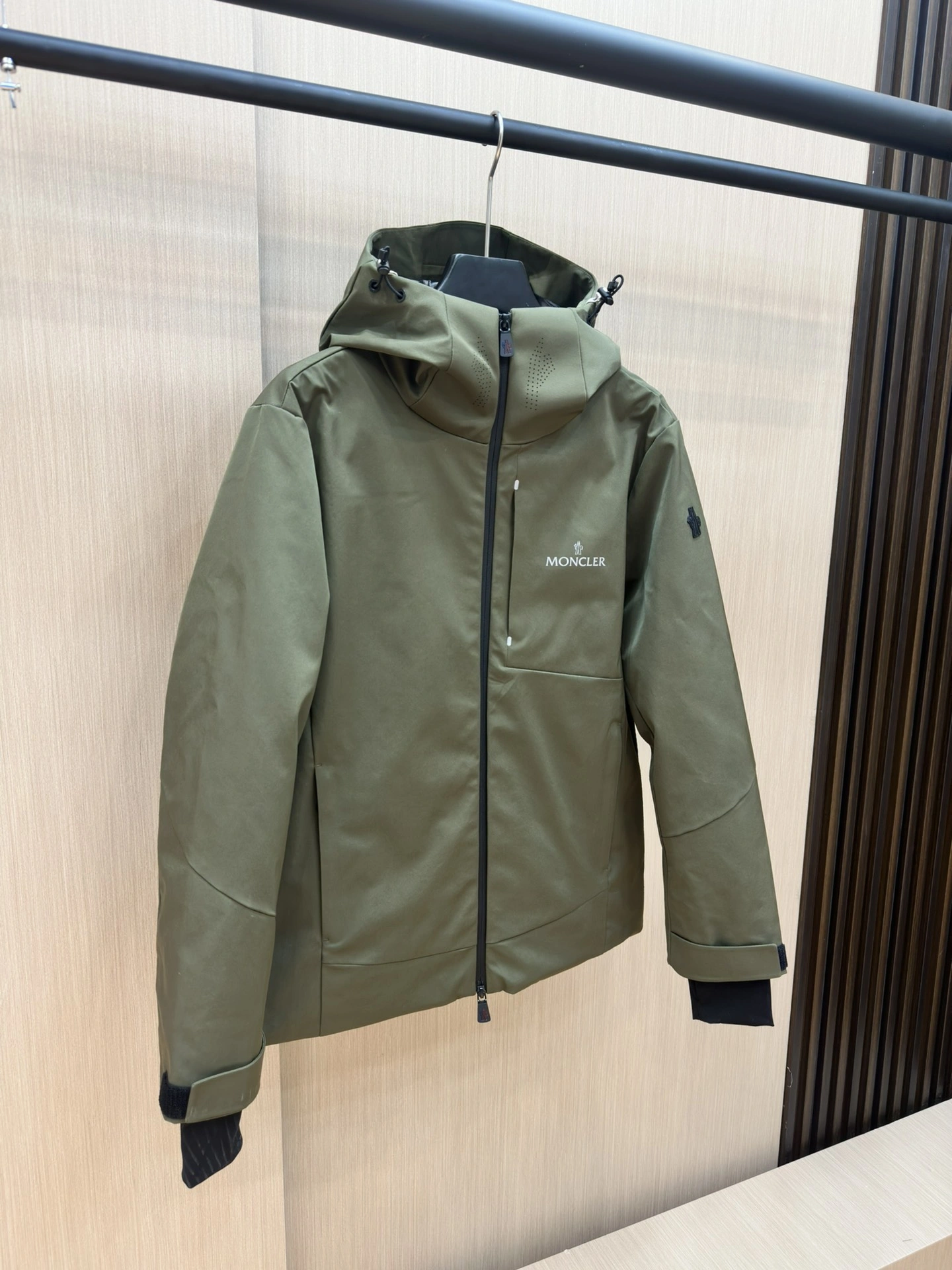 Moncler Down Jackets GoodFit 145665