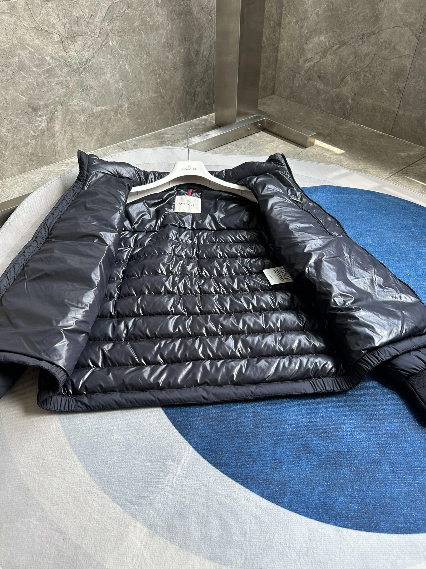 Moncler Down Jackets Popular 145674