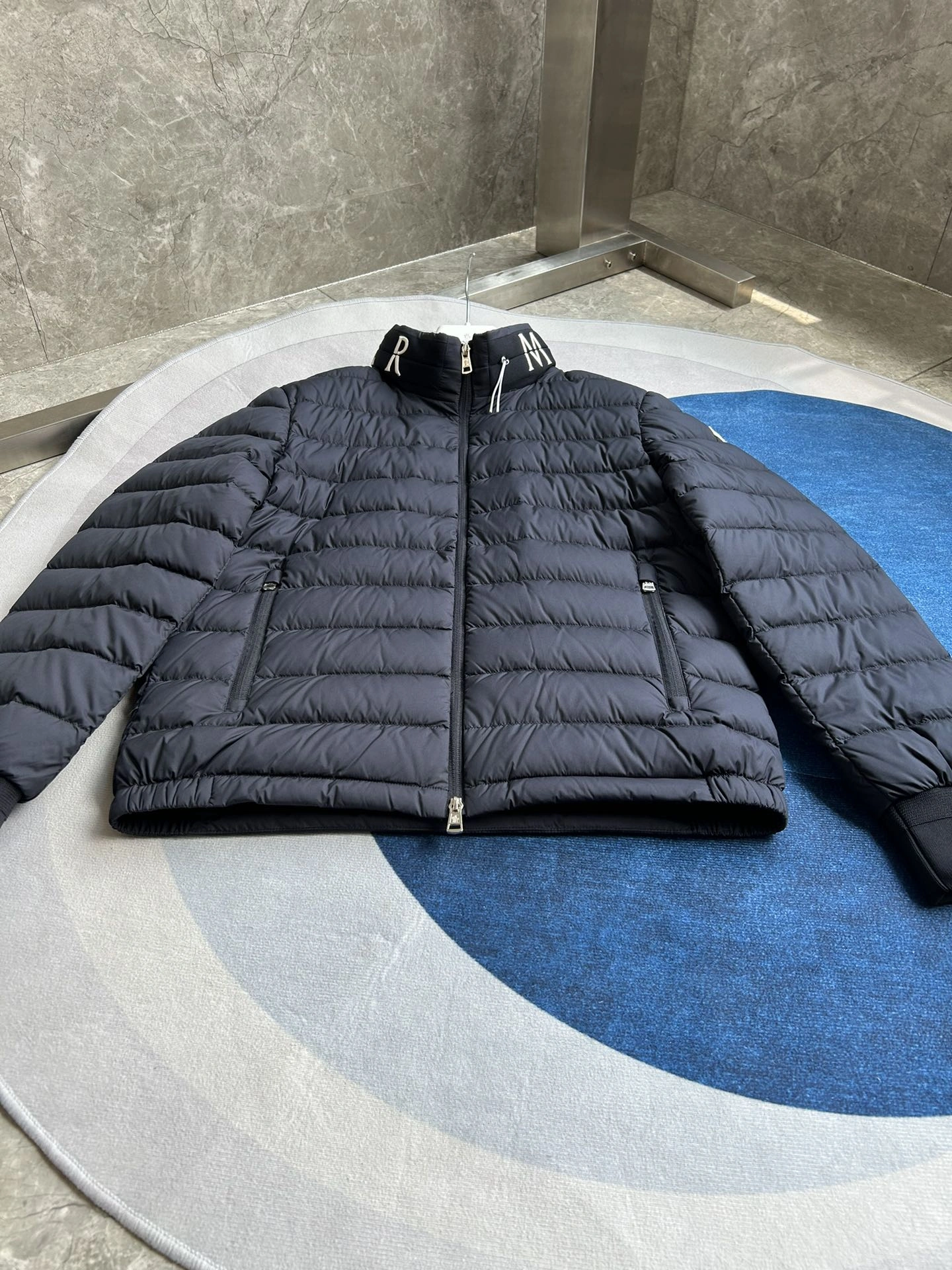 Moncler Down Jackets Popular 145674