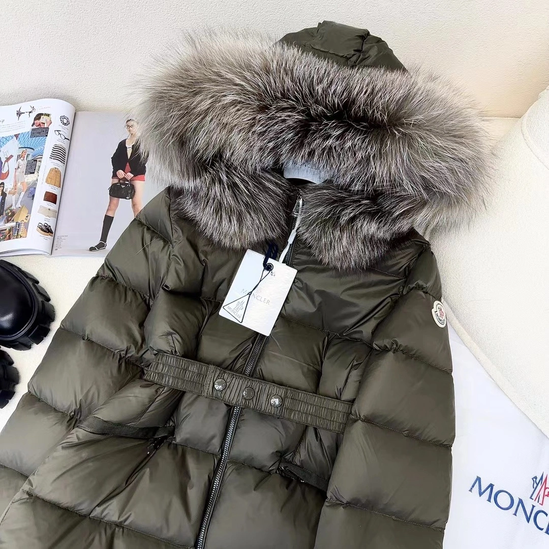Moncler Down Jackets WeatherProof 145662
