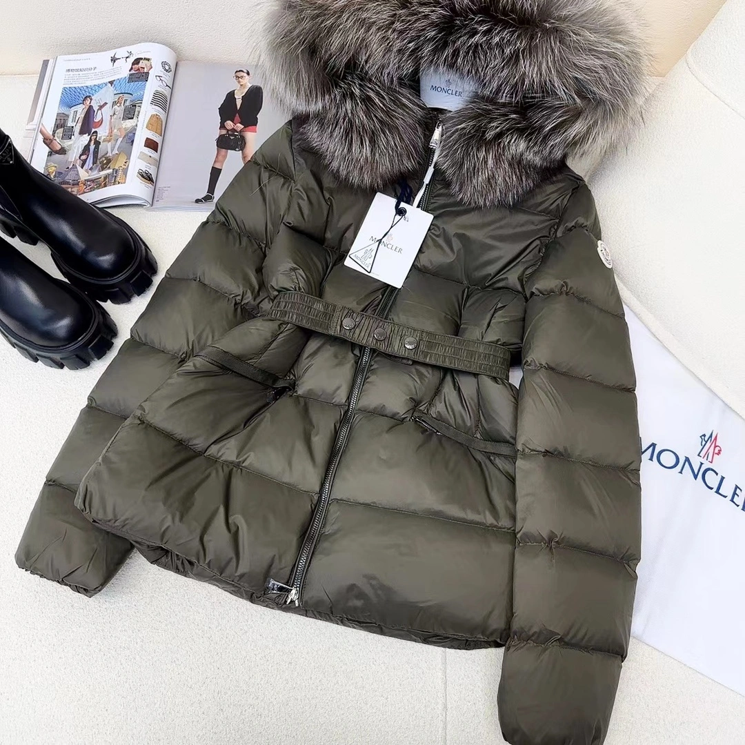 Moncler Down Jackets WeatherProof 145662