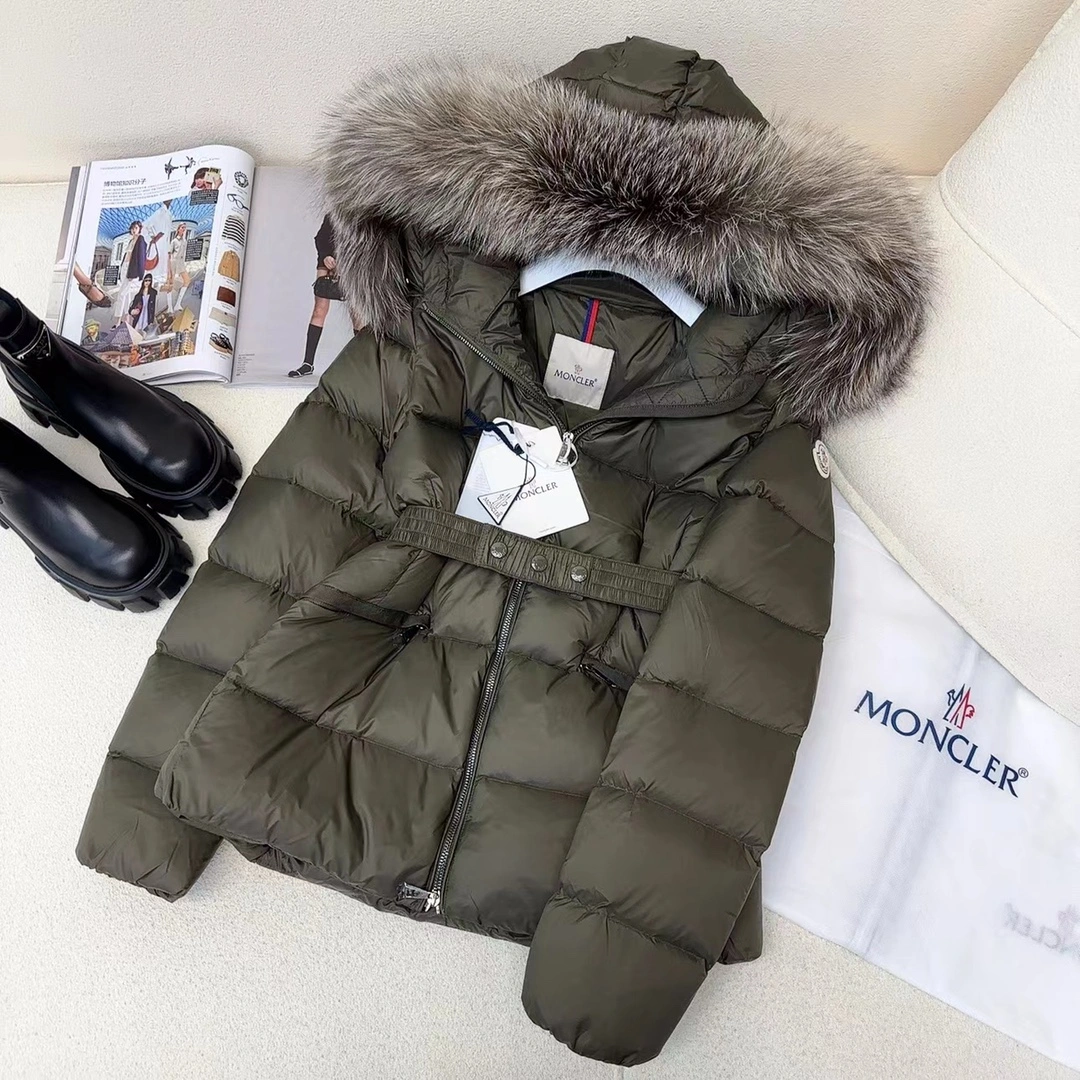 Moncler Down Jackets WeatherProof 145662