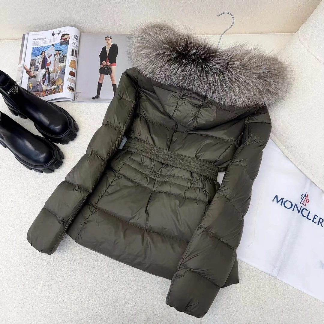 Moncler Down Jackets WeatherProof 145662
