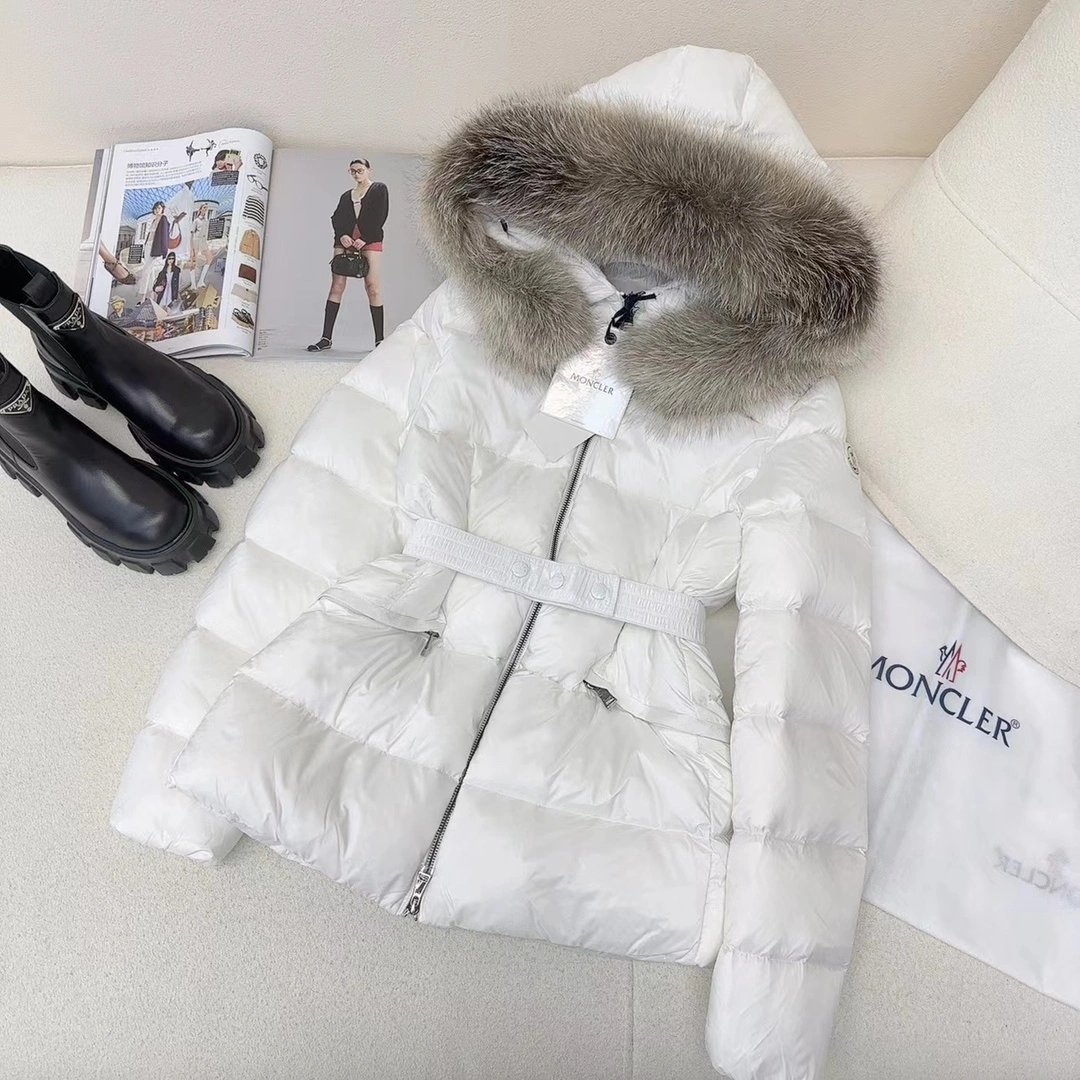 Practical Moncler Down Jackets 145667