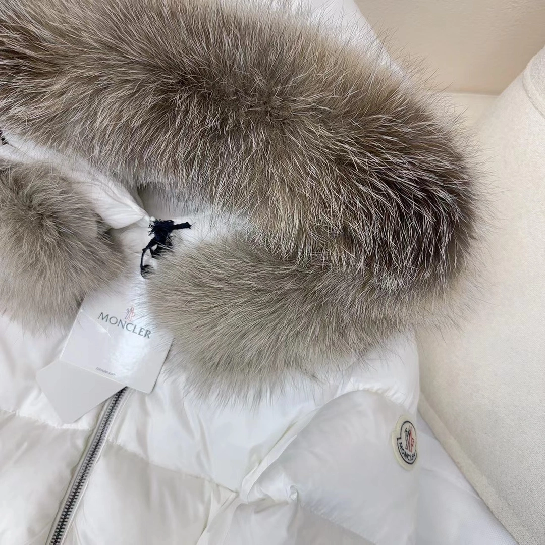 Practical Moncler Down Jackets 145667