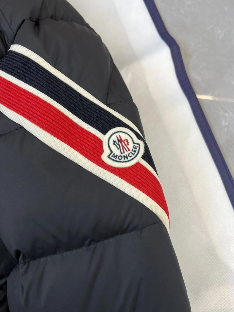 Sleek Moncler Down Jackets 145291
