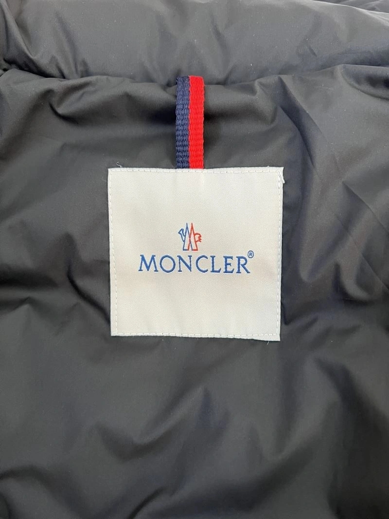 Sleek Moncler Down Jackets 145291