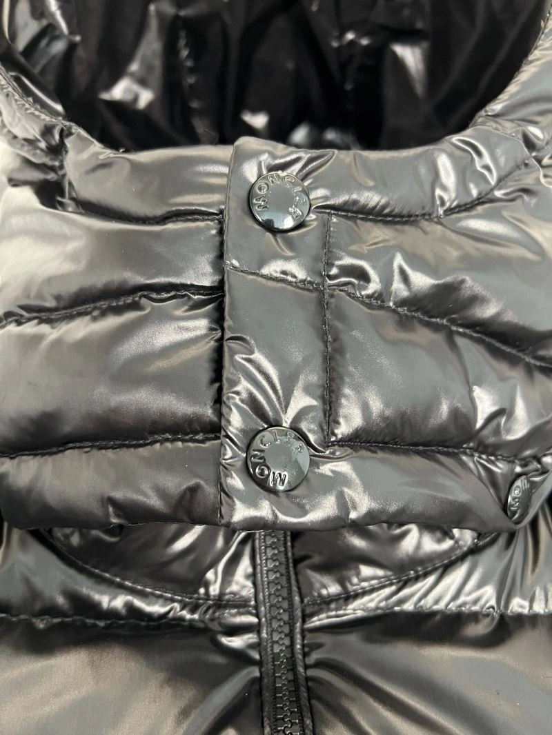 OdorResistant Moncler Down Jackets 145281