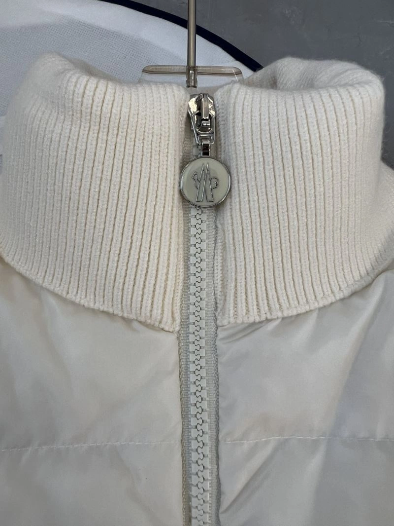 Moncler Down Jackets TravelReady 145263