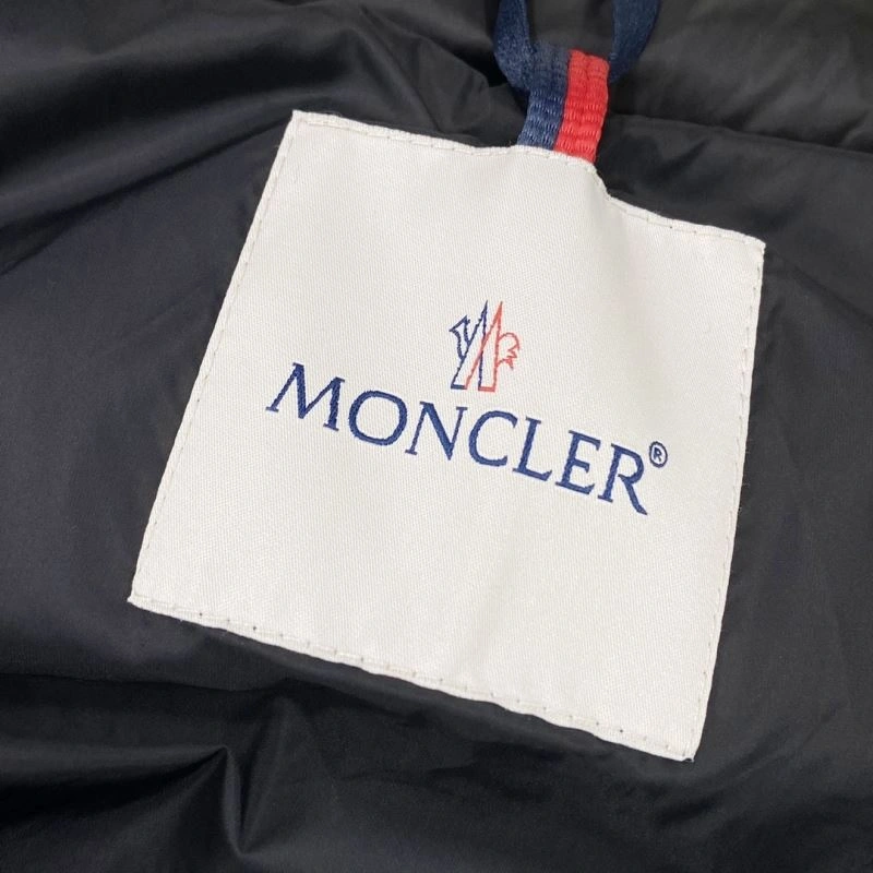 Moncler Down Jackets SmoothTexture 145233
