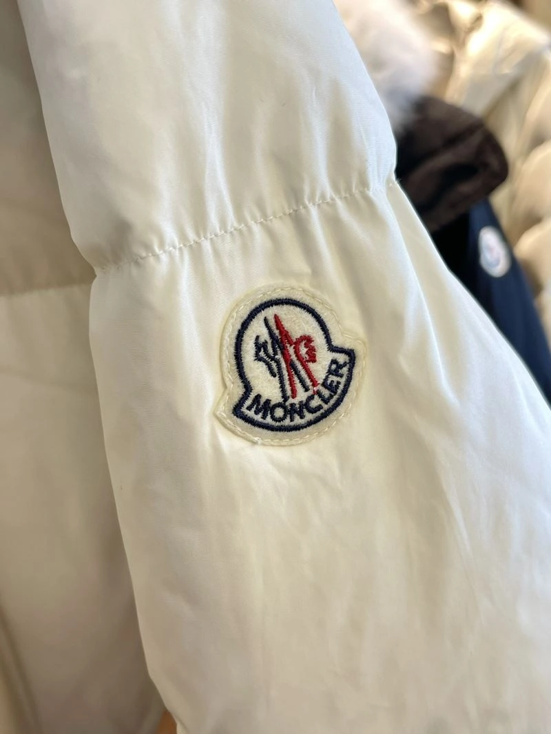 Moncler Down Jackets GoodFit 145242