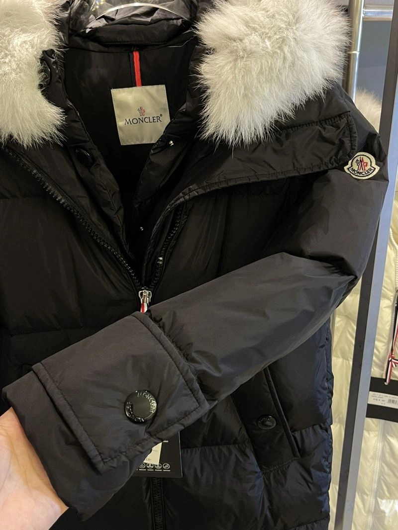 Moncler Down Jackets ComfortFit 145254